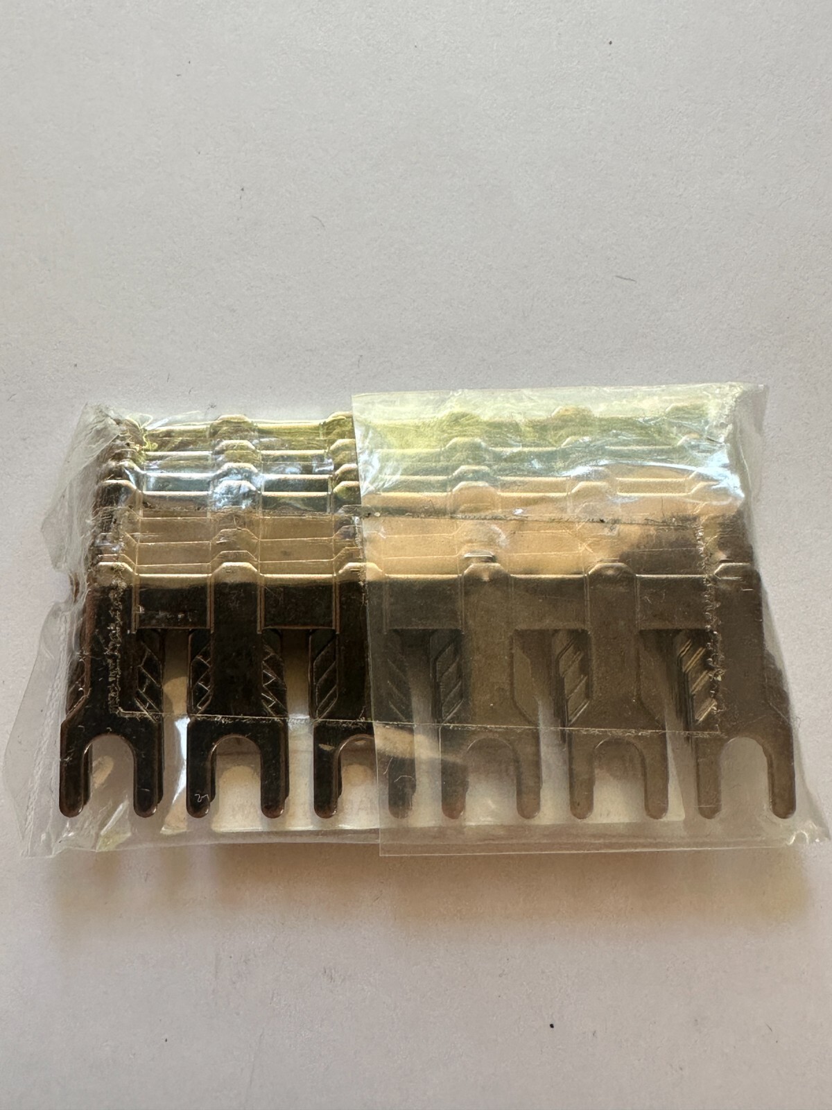 IDEC BNJ46FPN10 Jumper Fork 6 Pole 20A Bag of 10pcs – New Fast Ship