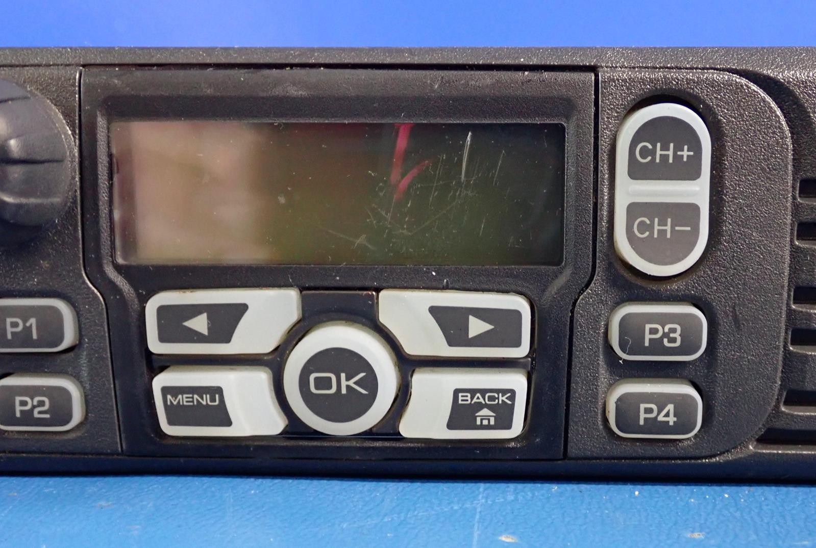 MOTOROLA XPR 4550 Two-Way Radio | AAM27TRH9KA1AN