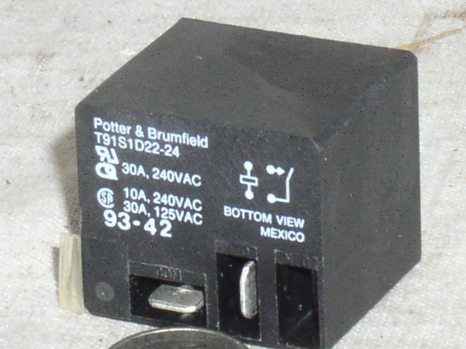 1 TYCO POTTER BRUMFIELD RELAY T91S1D22-24 SPST 24V DC COIL 30 AMP AC PC/.250 USA