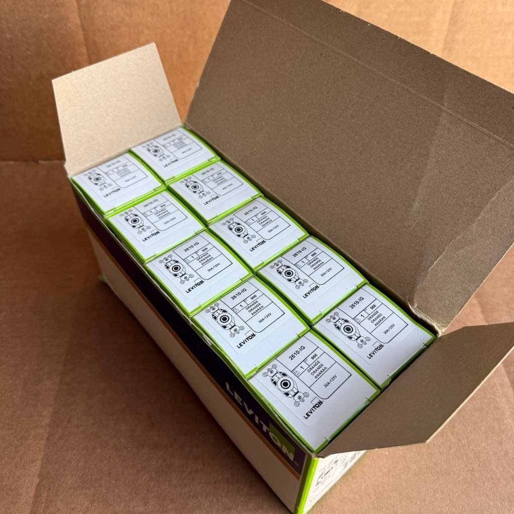 Lot of 10 Leviton 2610-IG 30A 125V L5-30R Locking Receptacle Orange NEW