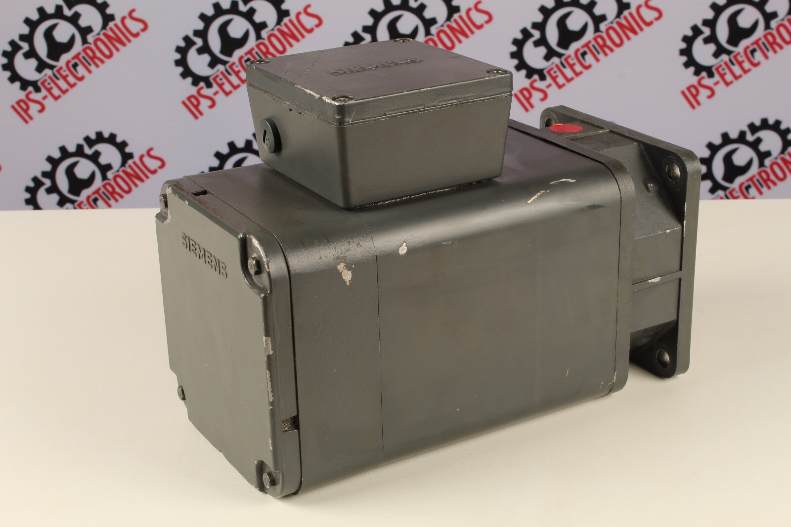 Siemens 1FT5072-0AC71-2 (Servo Motor) – 6 months warranty