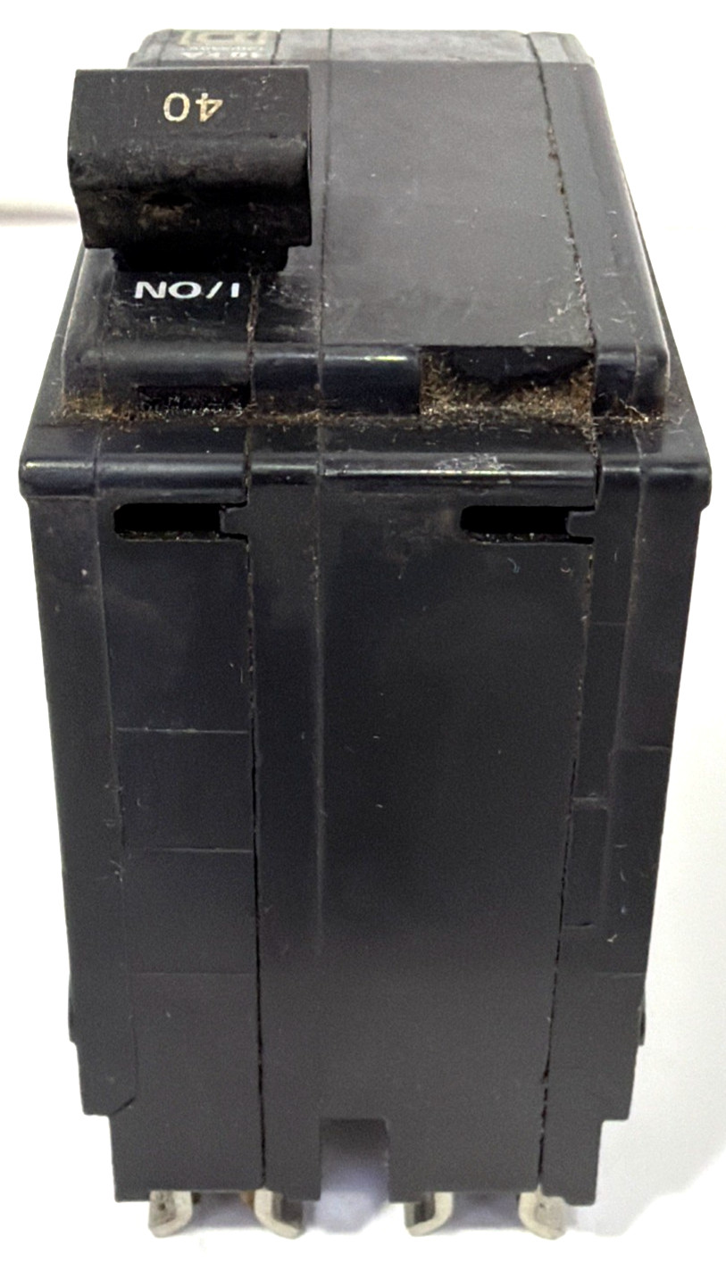 Square D QO 40A 2‑Pole Plug‑In Circuit Breaker – QO240 – Used