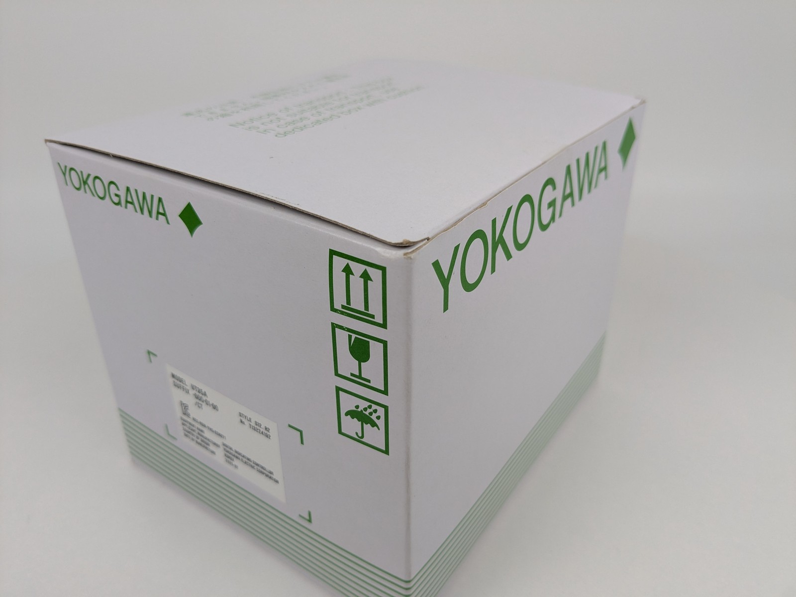 NEW YOKOGAWA UT35A General Purpose Digital Indicating Temperature Controller PID