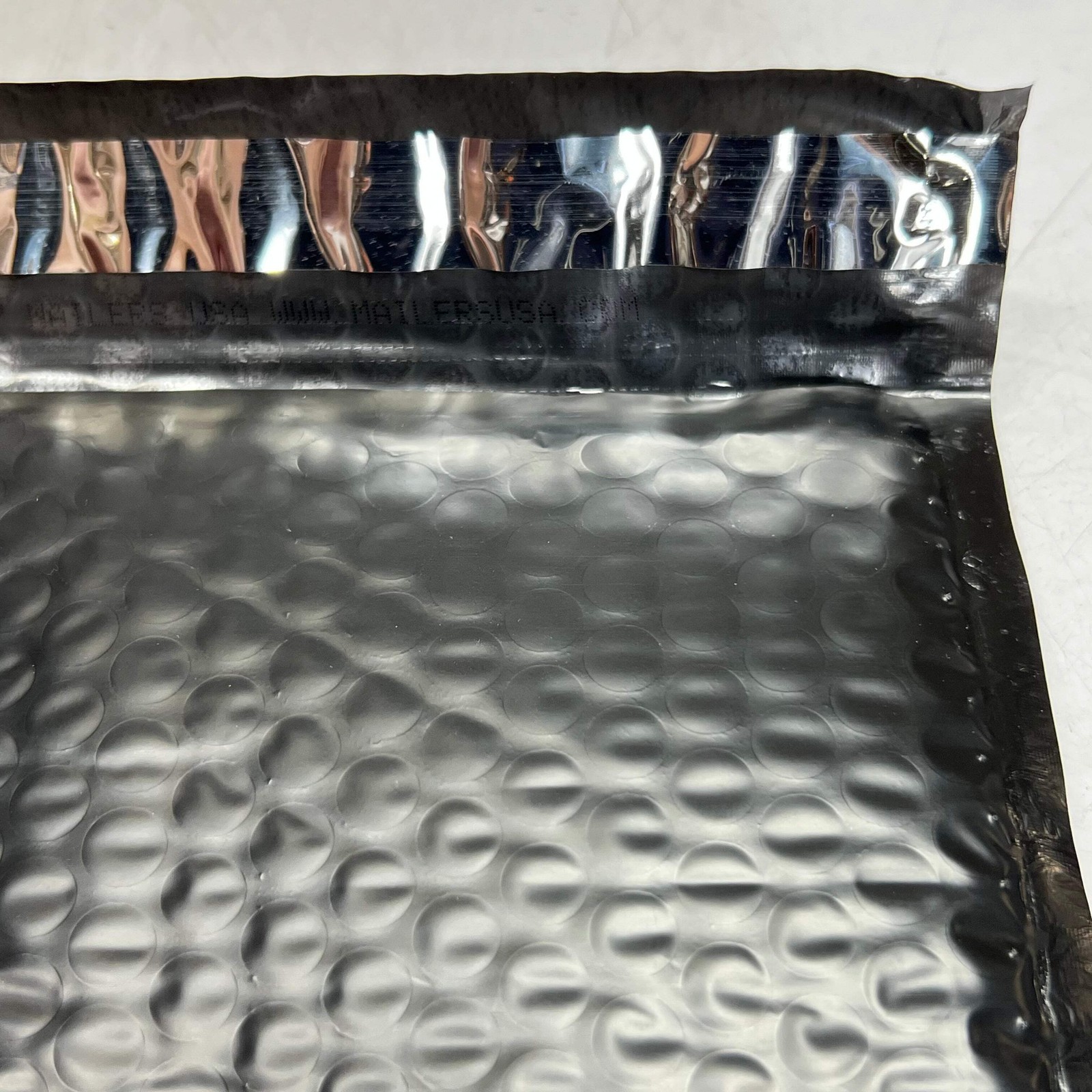 AIRJACKET (100 PACK) Poly Bubble Mailers Sz 8.5″ x 11.25″, Black MUSA31012