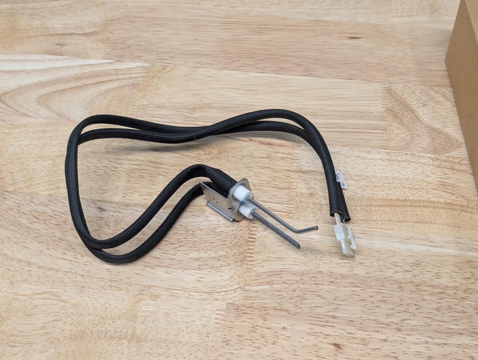 AO Smith Hot Water Heater Hot Surface Ignitor Assembly