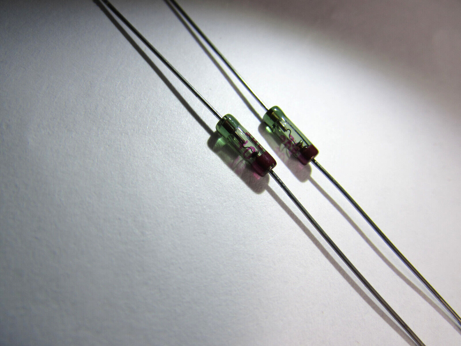 OF305 OA90 Philips Mullard Telefunken Germany Germanium Gold Bonded Diodes 4 USA