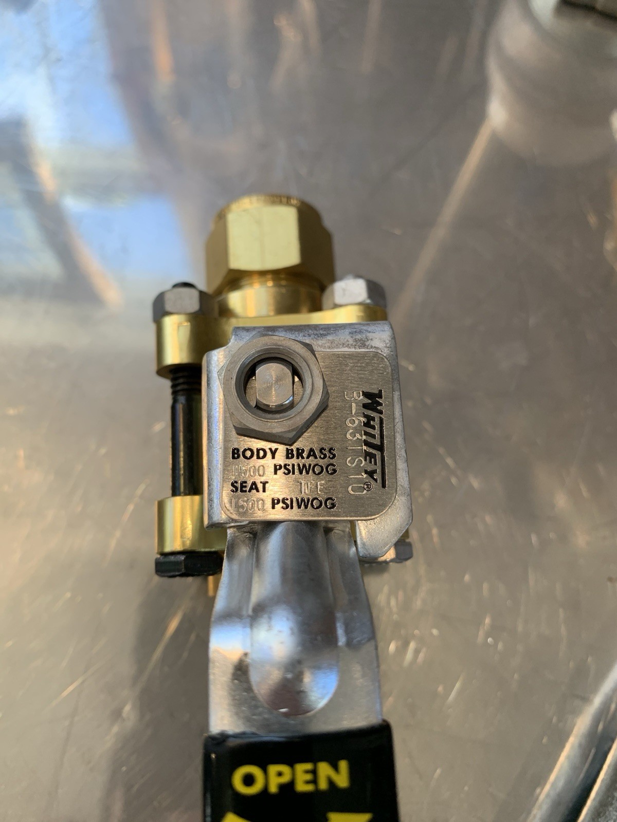 2-WHITEY / SWAGELOK B-63TS10 1/2″ BRASS BALL VALVE TUBE CONNECTION 1500 PSI -NEW