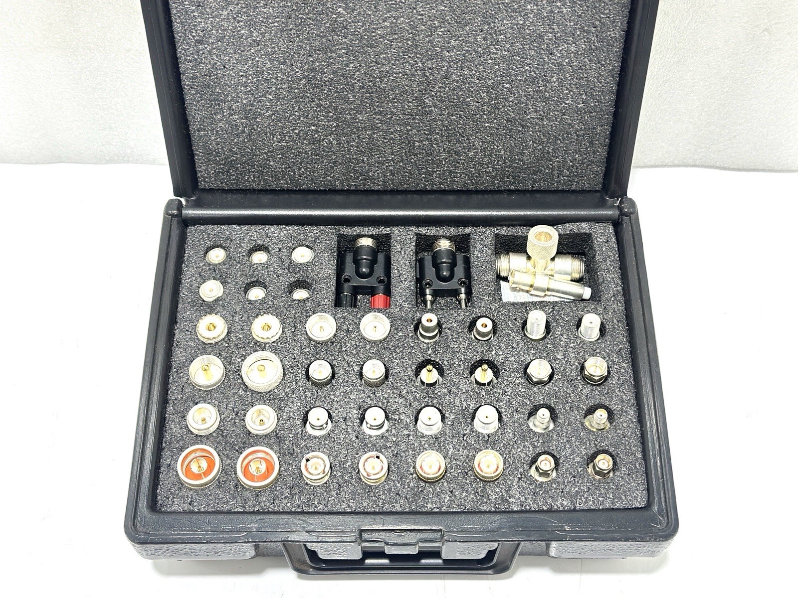 Pomona Electronics 5748 Maxi Universal Adapter Kit – New