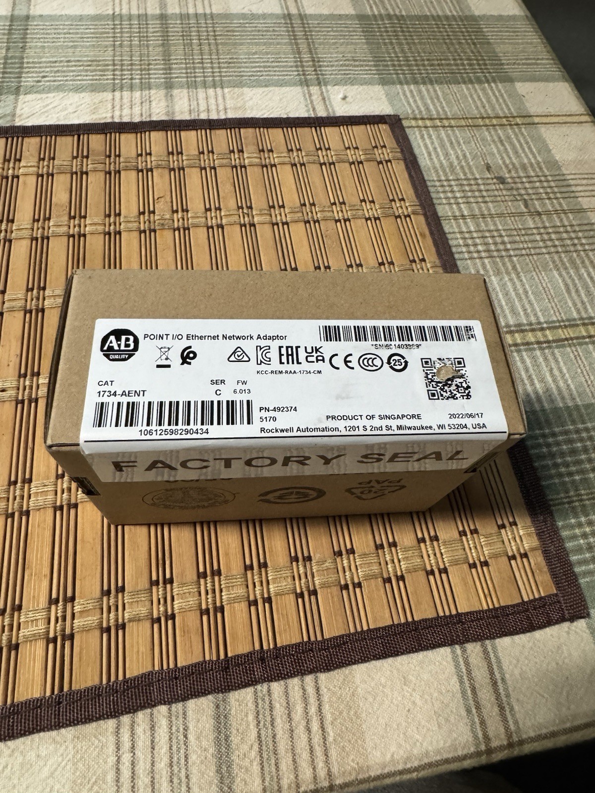 Allen-Bradley 1734-AENT Point I/O Ethernet Network Adaptor Series C