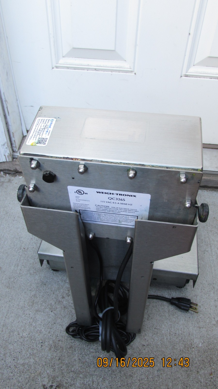 Weigh-Tronix qc3265 60lb x 0.2 weighting scale w/ platform