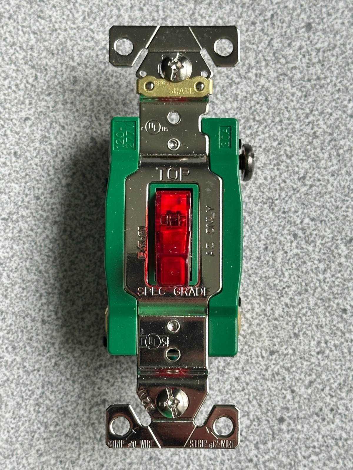 NEW EATON 3032PL RED PILOT LIGHT TOGGLE SWITCH 2 POLE 30A 120-277VAC SPEC GRADE