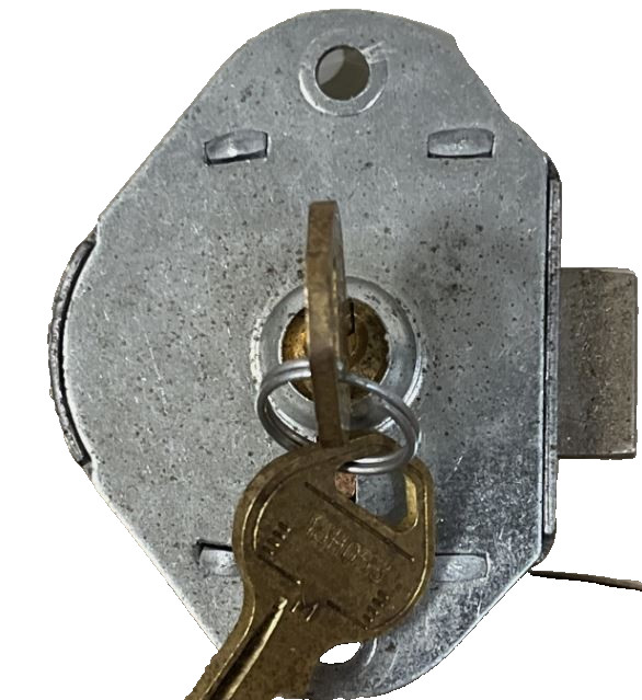 2-Master Lock 1710 Built-In Locker Locks 2 Keys Type Mounting 2 Holes