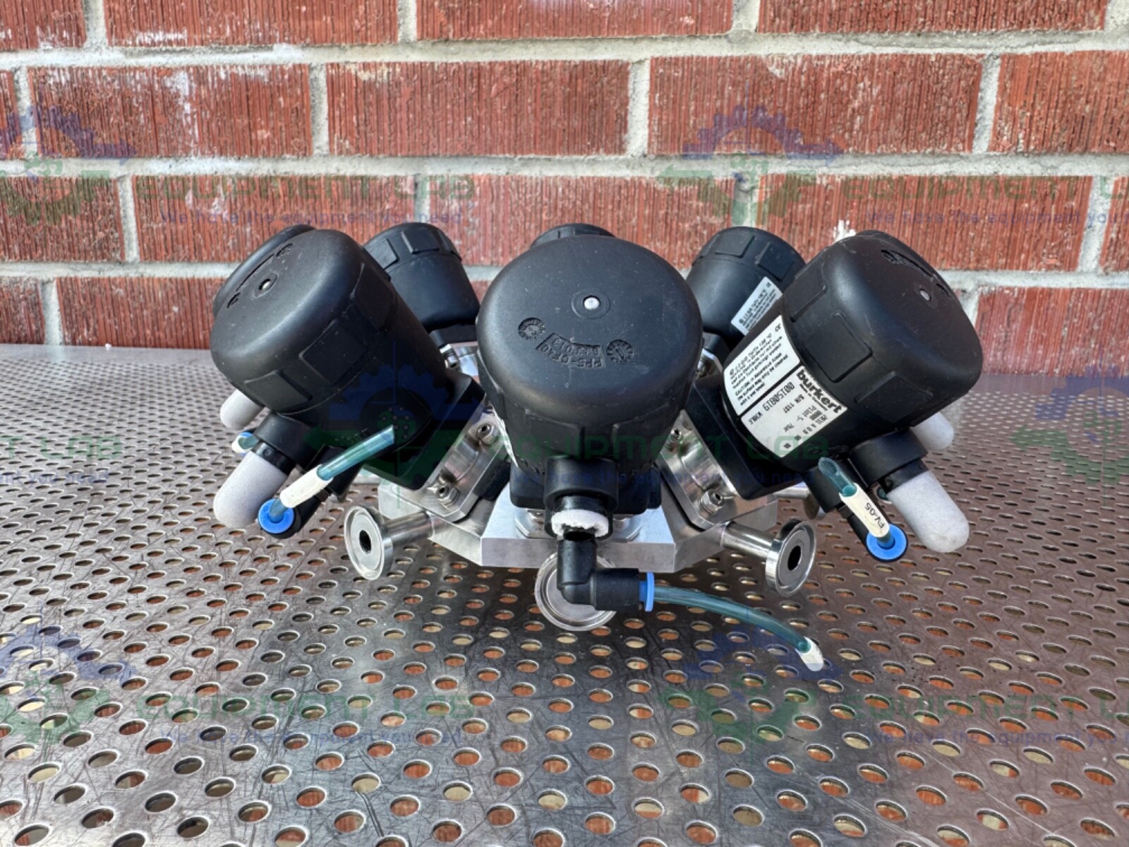 Lot of 8 – Burkert 2031 A 8.0 00 00 0000 9-Way Pneumatic Solenoid Valve