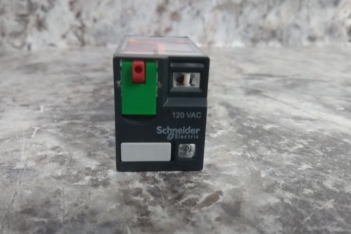 Schneider 792XDX3M4L-120A 10 Pk 120VAC Coil Voltage General Purpose Relay