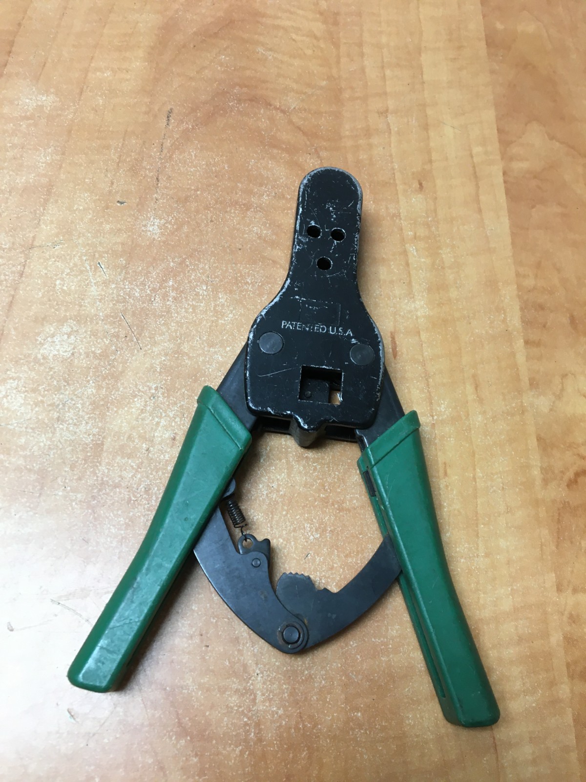 GREENLEE 45575 Modular Crimping Tool Voice and Data Cables RJ45 RJ11 RJ12 RJ22