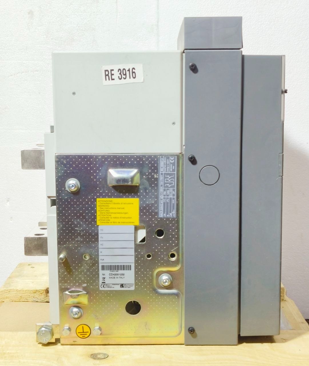 NEW🆕 ABB SACE EMAX E2N/E MS 1250A DC 3P DISCONNECT SWITCH CIRCUIT BREAKER
