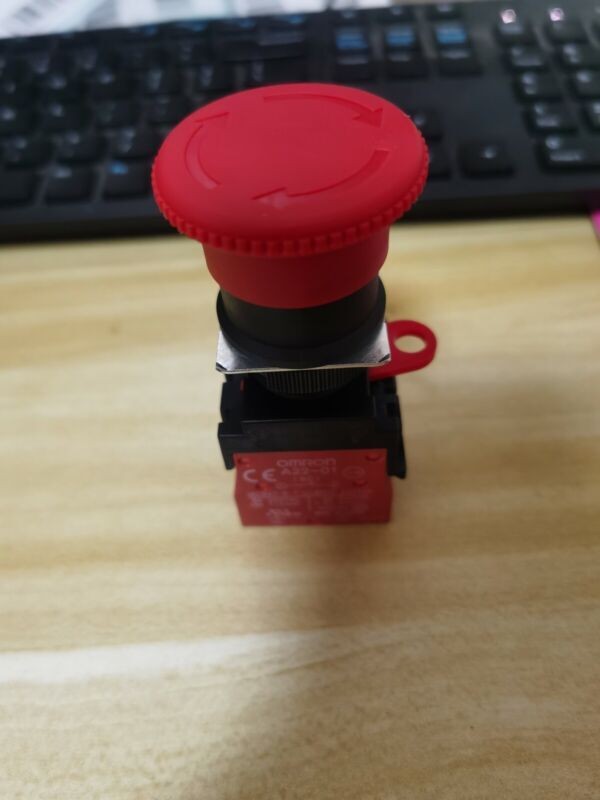 1PCS New Omron A22E-M-02 A22EM02 Pushbutton Switch Red Free Ship