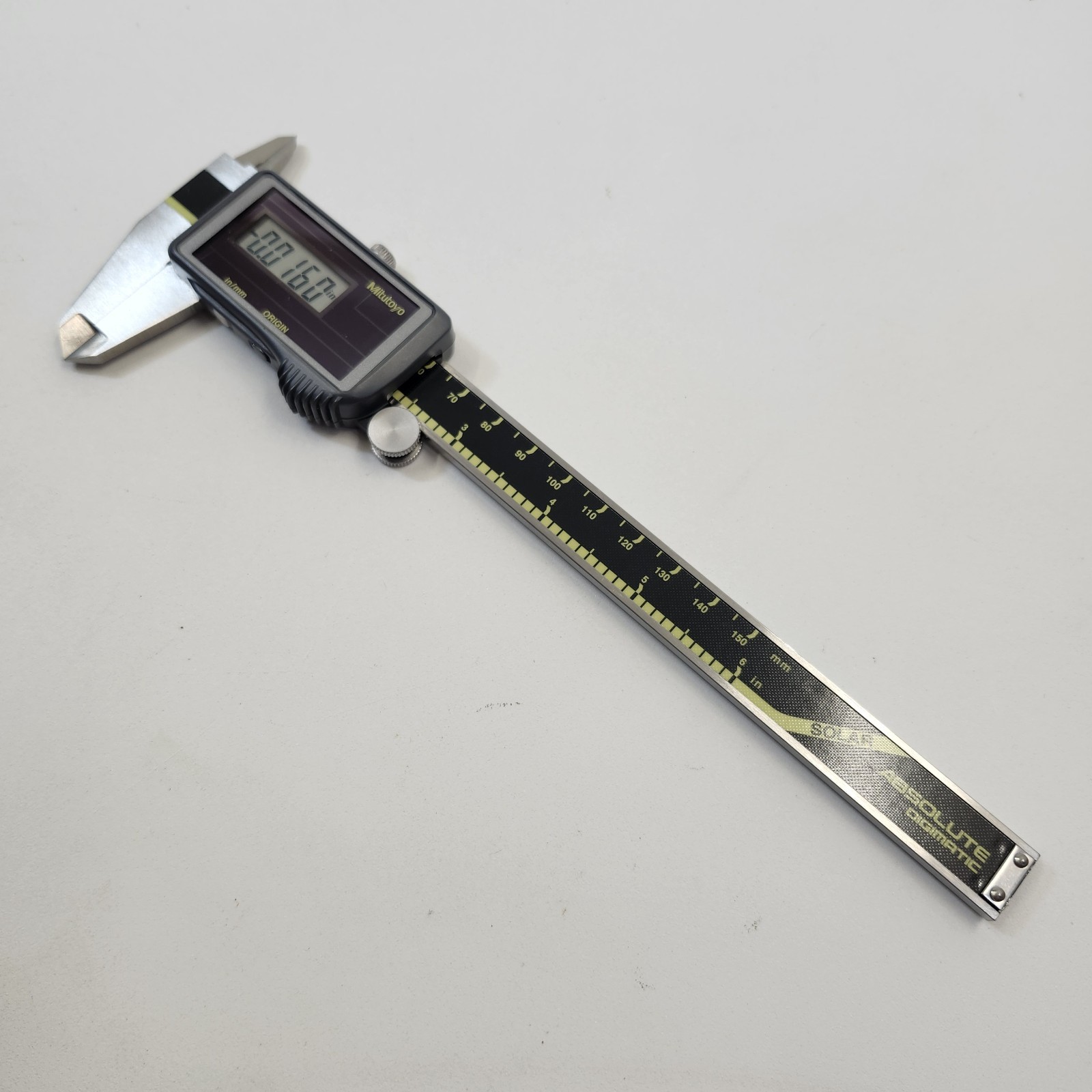 Mitutoyo Absolute Digimatic Caliper 500-474 Solar CD-S6″CT 6 Inch Japan Case