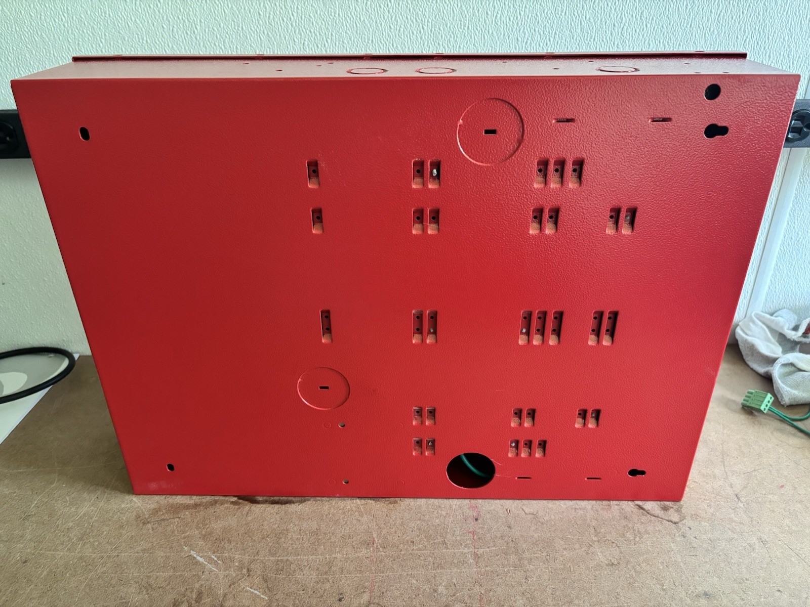 Bosch FPD-7024 Fire Alarm Control Panel Unlocked and Factory Defaulted. Clean