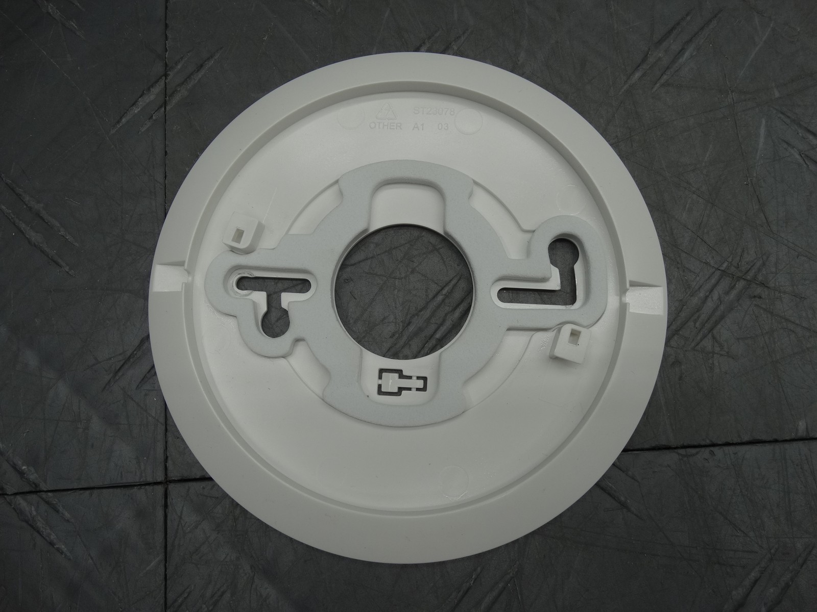 Universal Security Instruments Hardwired & 1-Year Battery Backup Smoke Detector