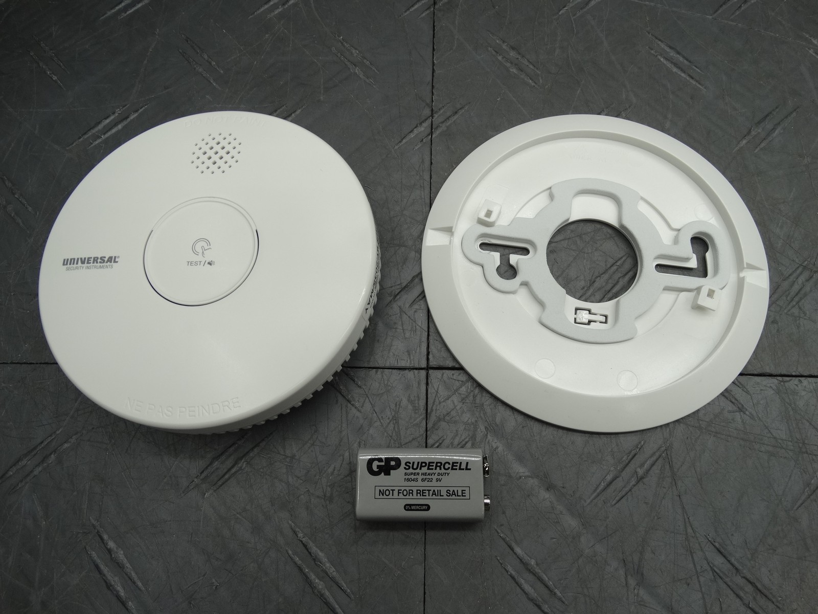 Universal Security Instruments Hardwired & 1-Year Battery Backup Smoke Detector