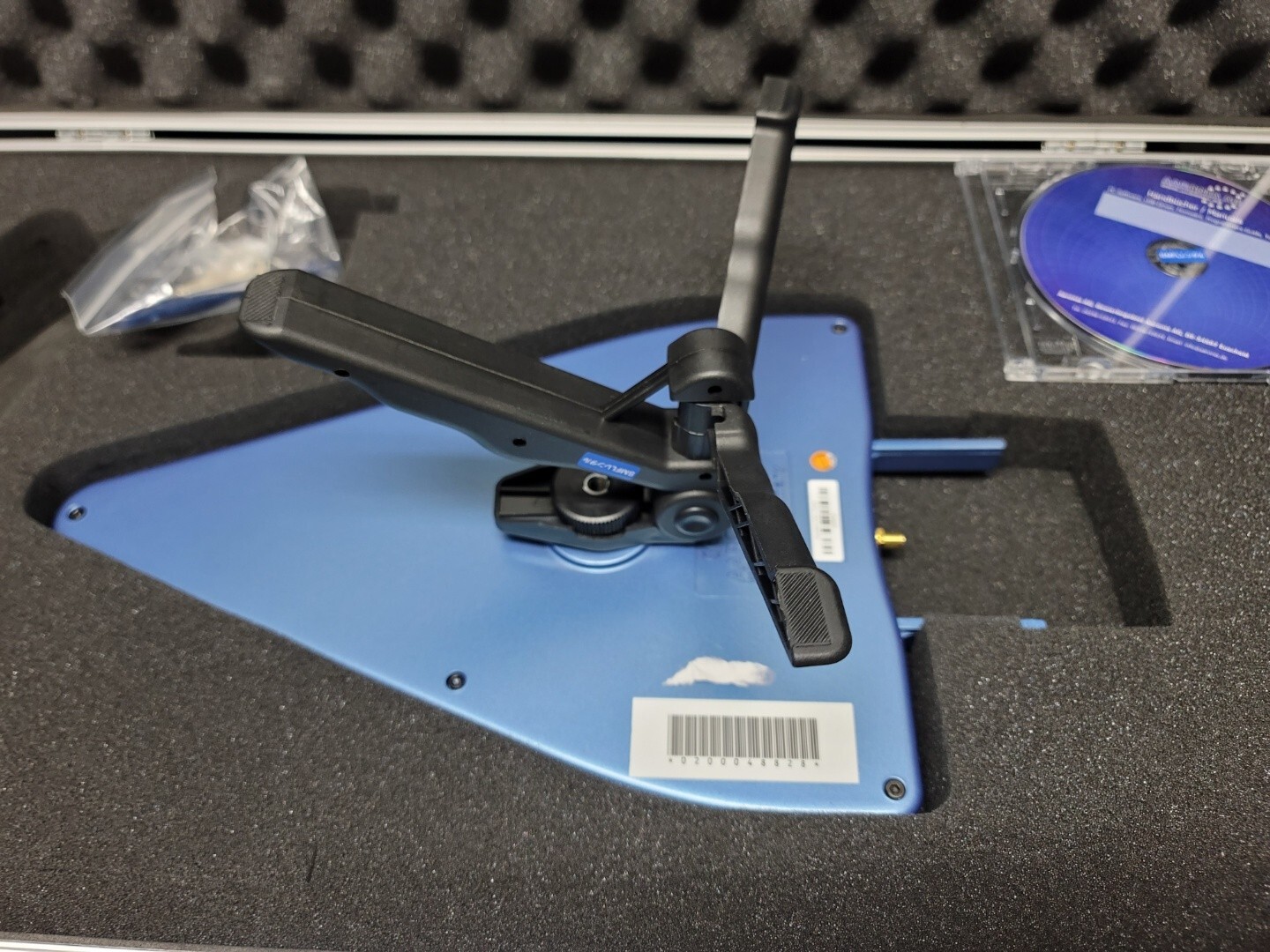 Aaronia HyperLOG 7040: 700MHz to 4GHz High-Performance EMC Antenna (5842)