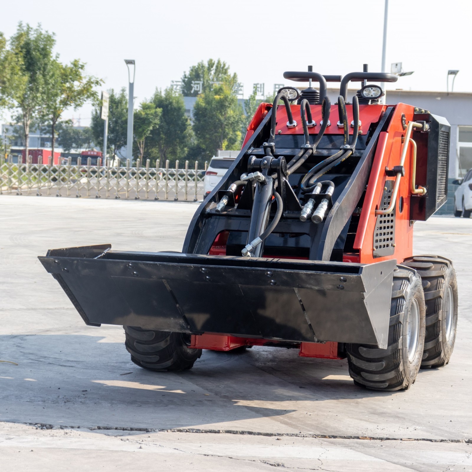 320kg Wheel Type Mini Skid Steer Loader 13.5HP pickup Black Friday discount