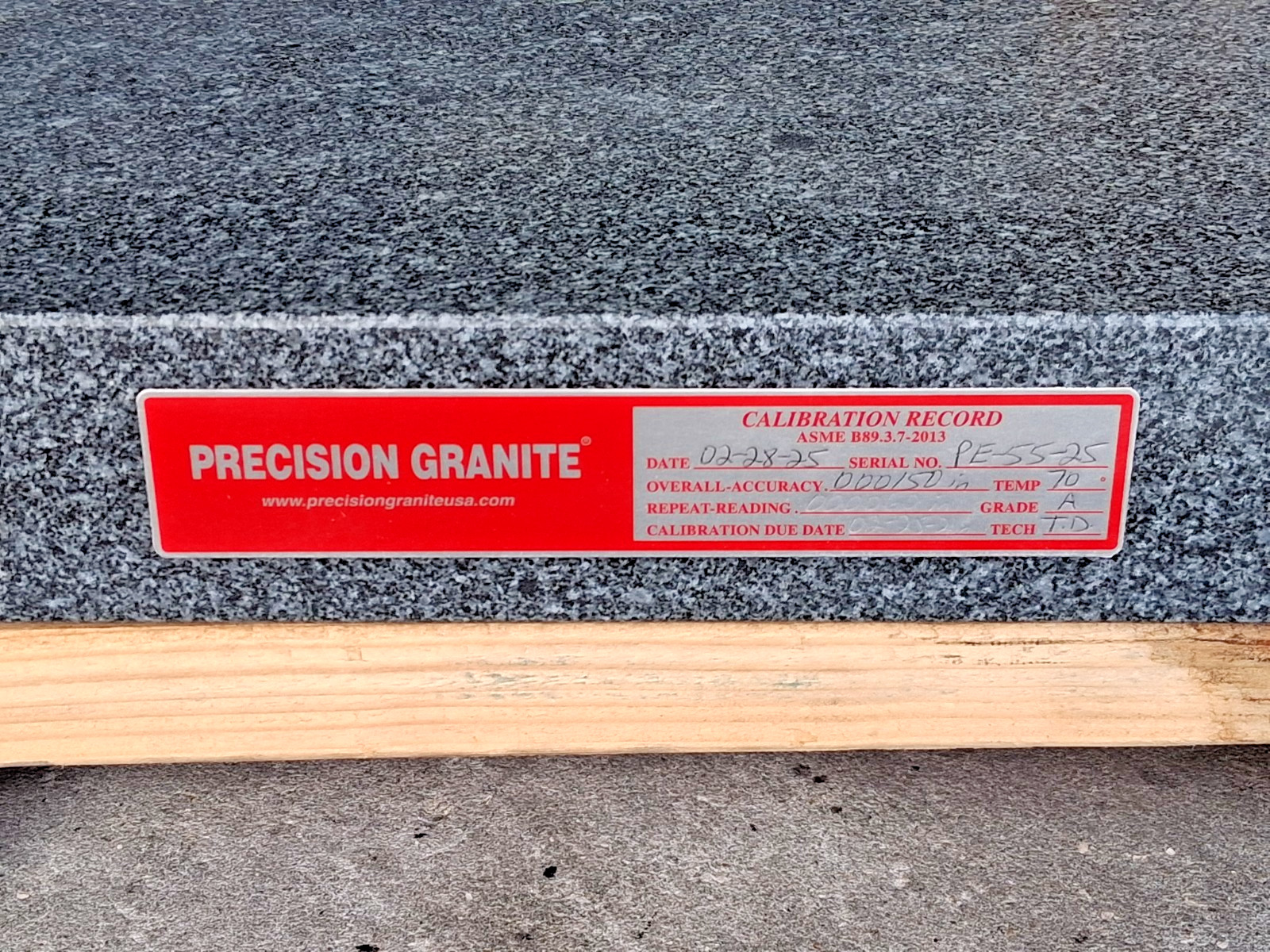 Precision Granite Inspection Surface Plate 18″ Wide 24″ Long 3″ Thick 01940527