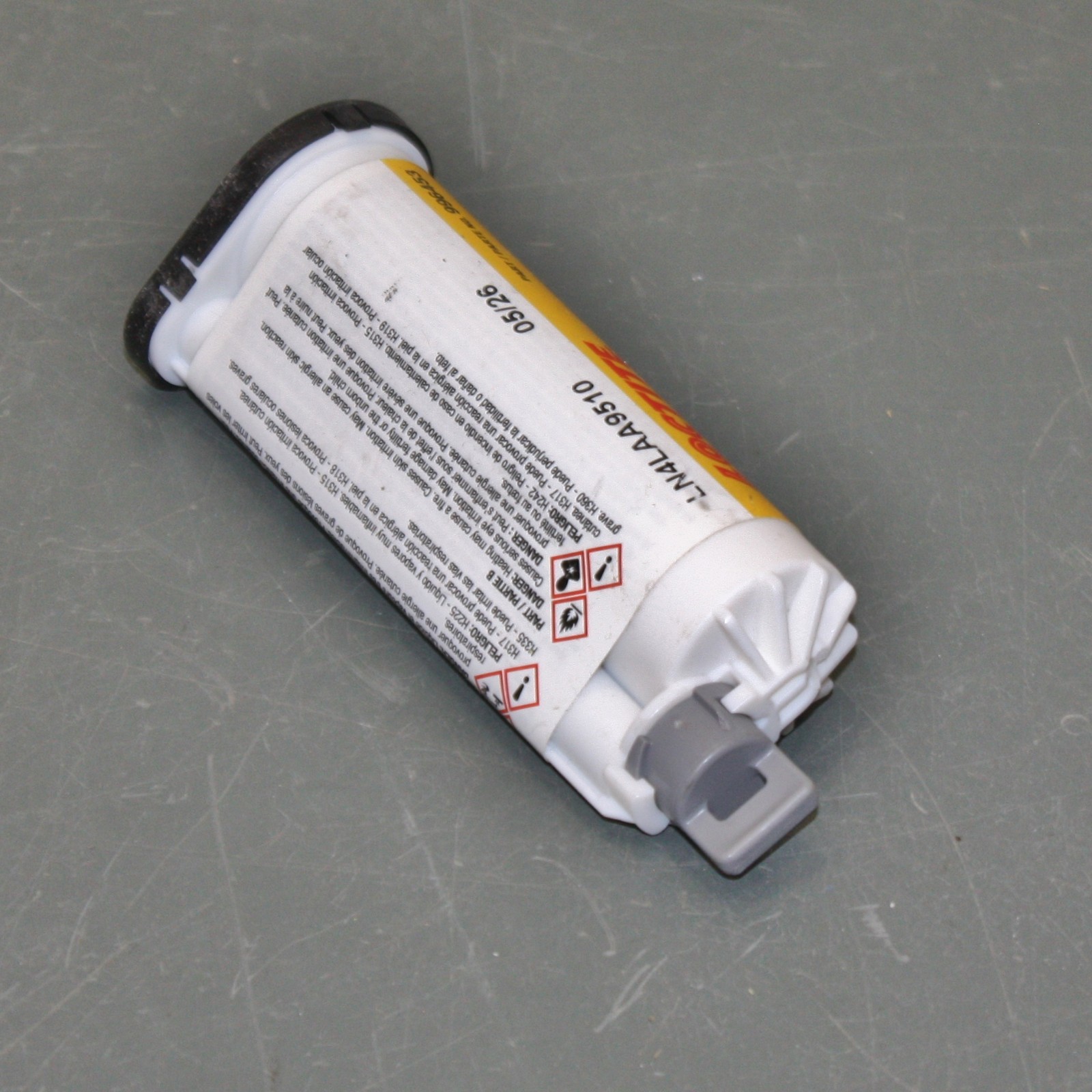EXPIRED 5/2026 – (11) Loctite AA H8000 Acrylic Adhesive 996453, 50mL Cartridge