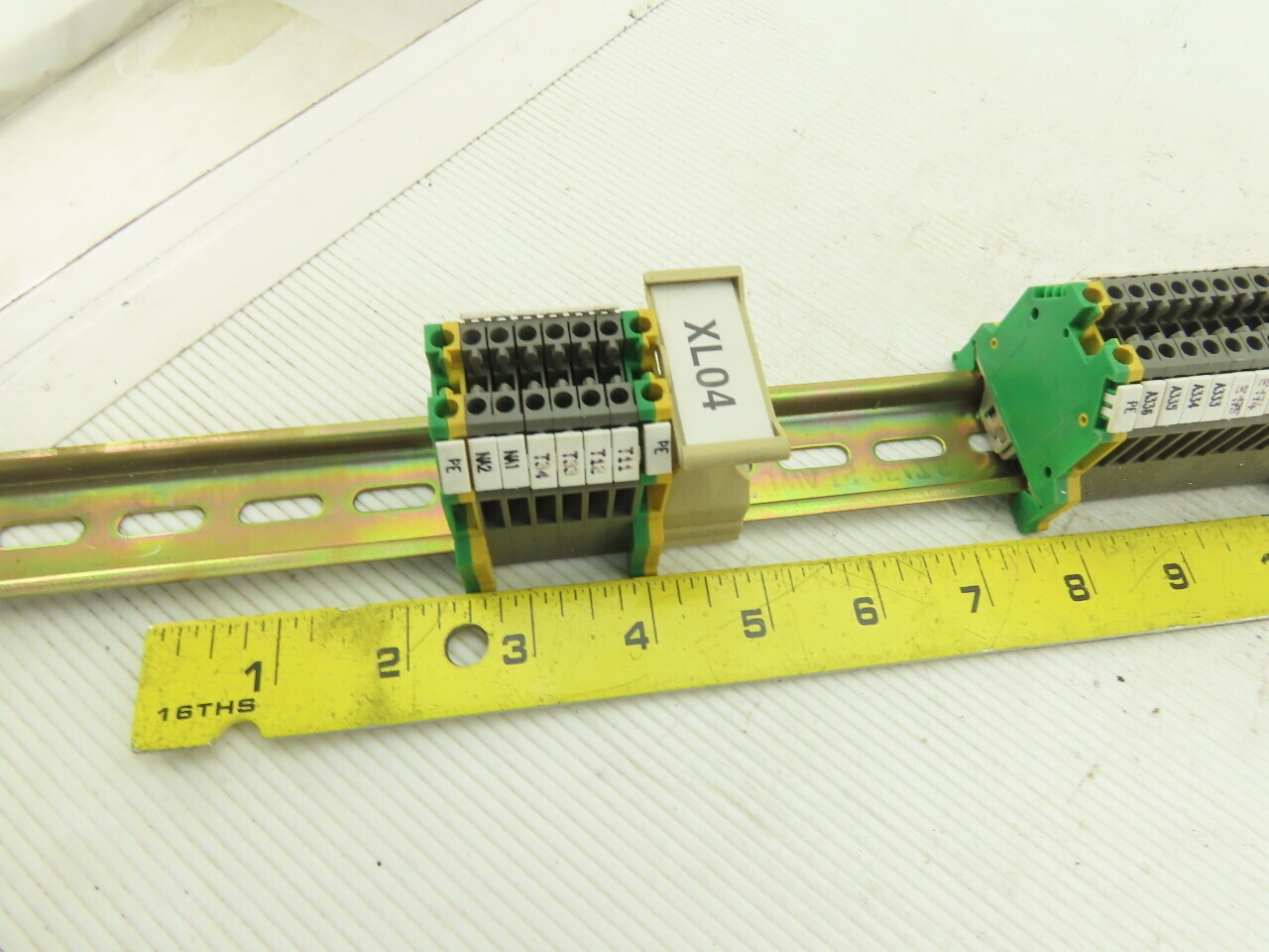 700-900V Terminal Block & Ground Block Din Rail Assembly Lot Of 55