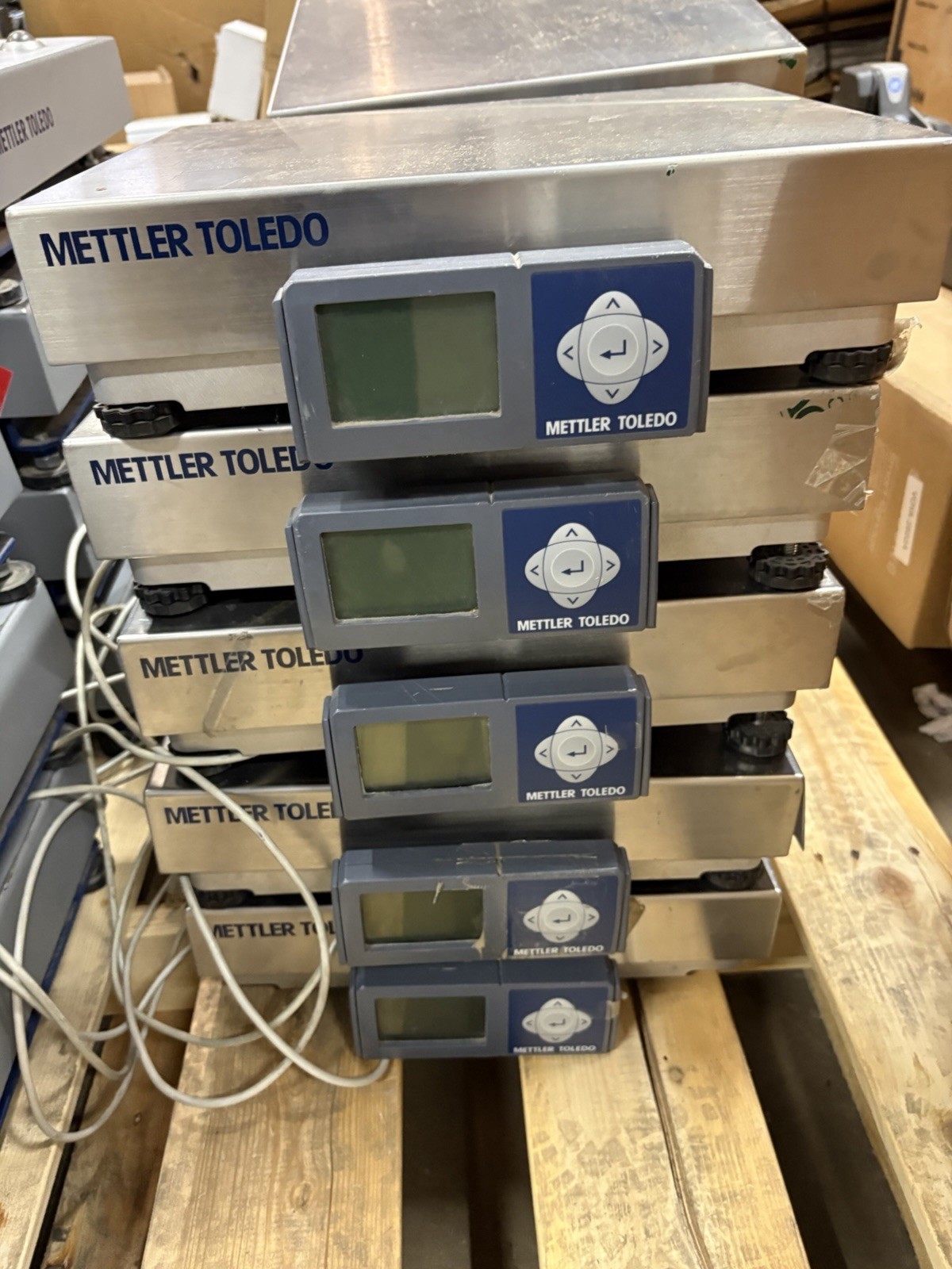 Mettler Toledo BC Shipping Scale with Stainless Platter 150 Lb Backlit Display