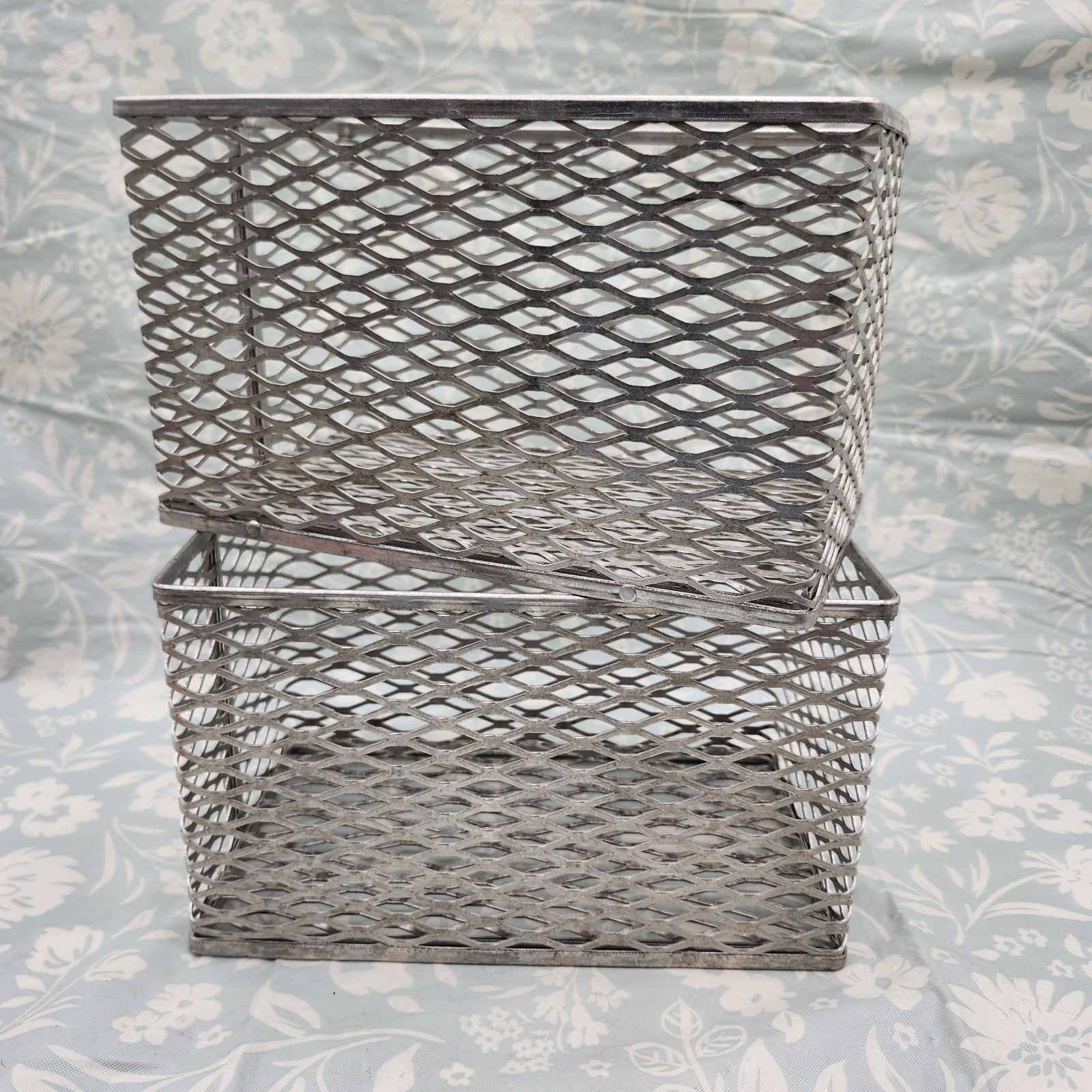 2 Fisherbrand Scientific Aluminum Cleansing stainless steel test tube basket