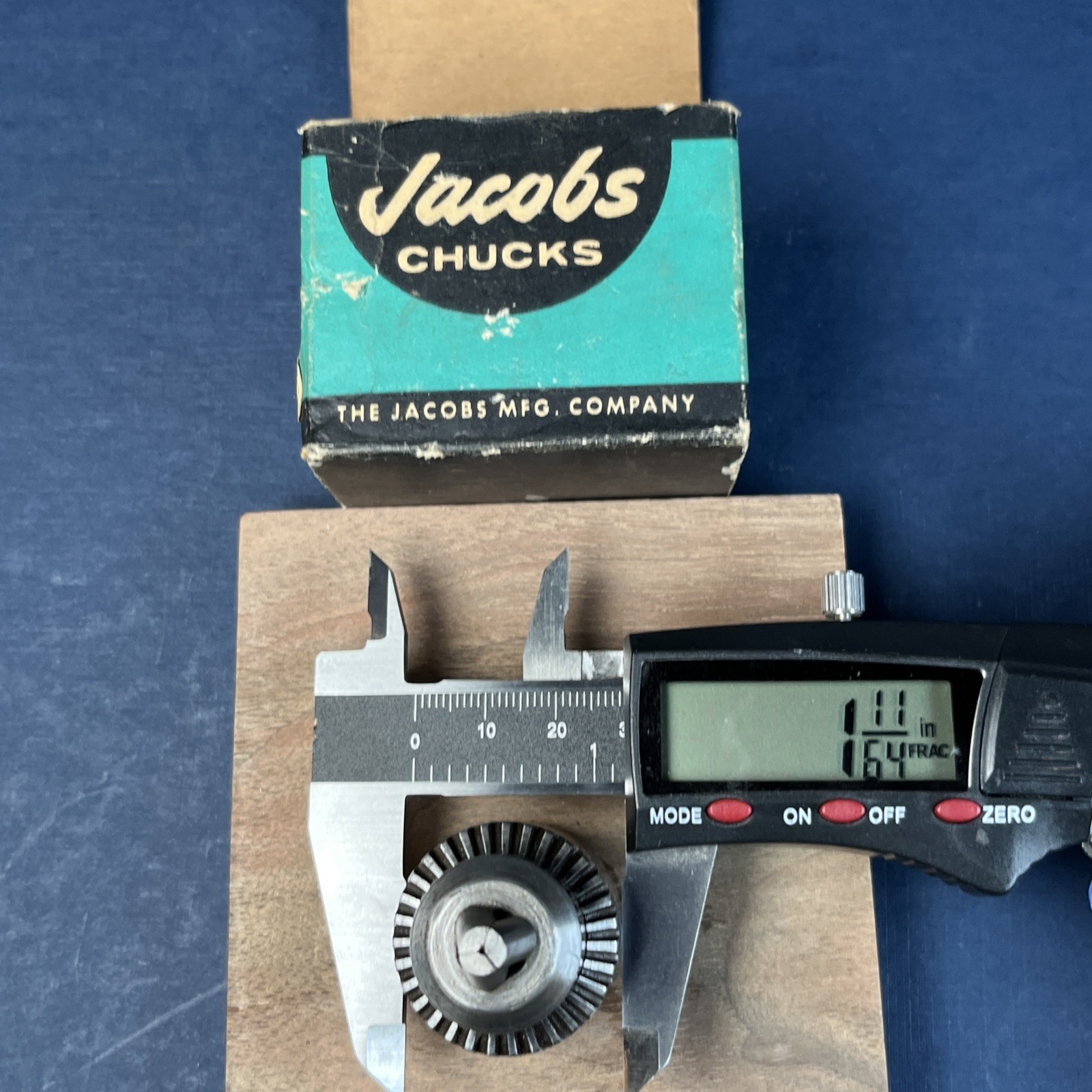 Jacobs No. 7B Drill Chuck, 0 to 1/4″ capacity, 3/8-24 mount, Hartford, USA