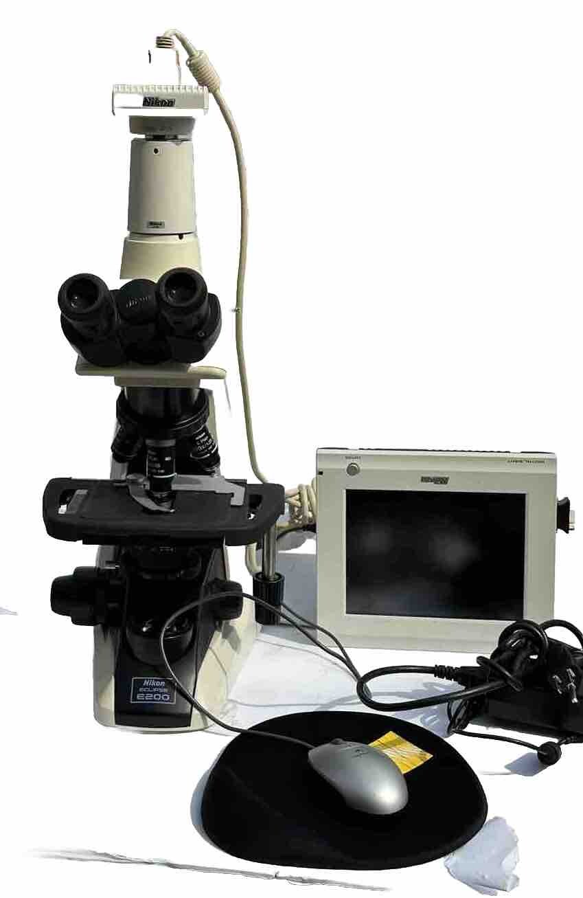 Nikon Eclipse E200 Trinocular Microscope With Camera And Monitor 4X 10X/40X/100X