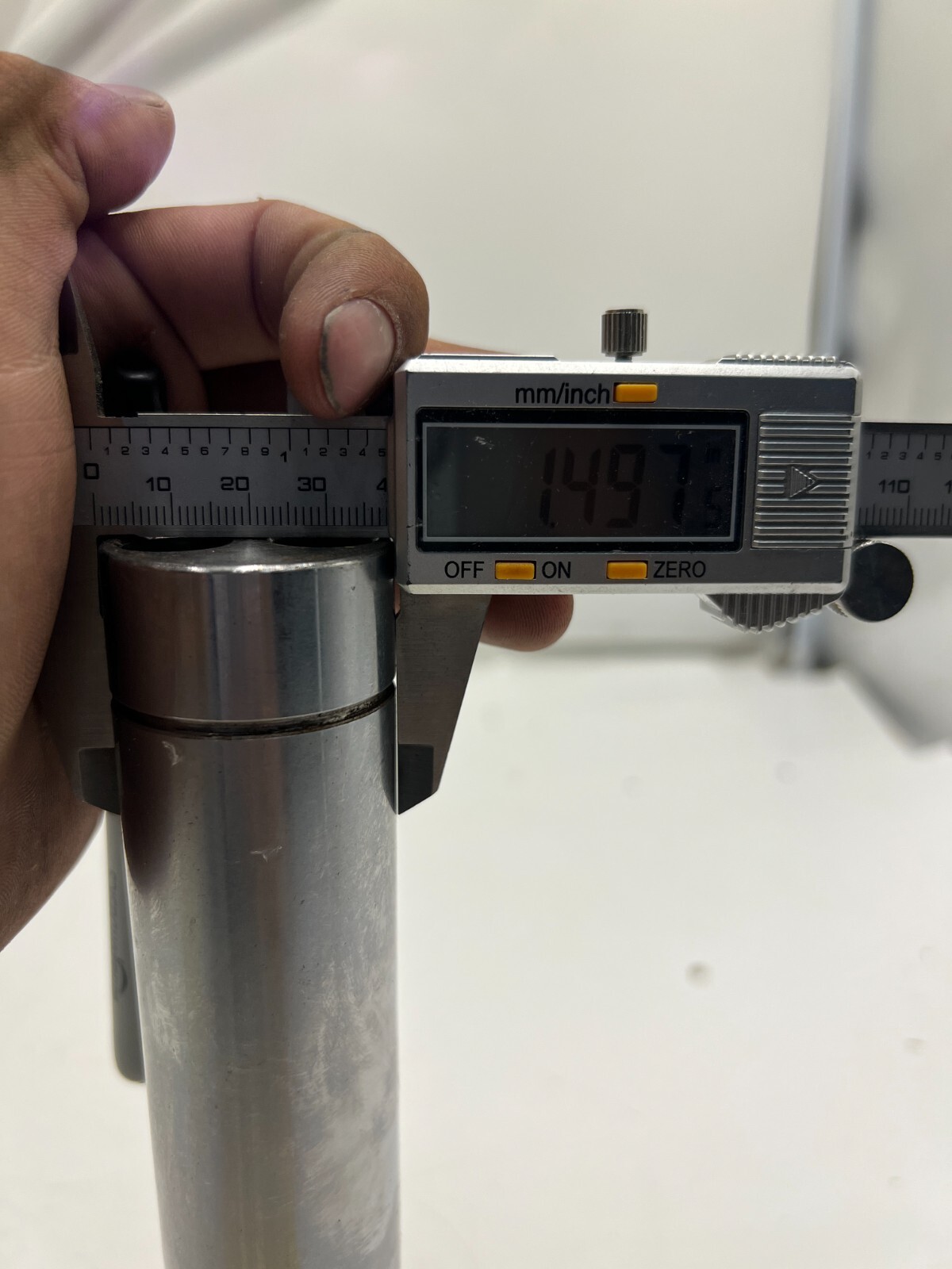 Standard Lifters Inc Guide Pin Keeper GK125 8.125 E 8-3/4″ Height 1.49″ Diameter