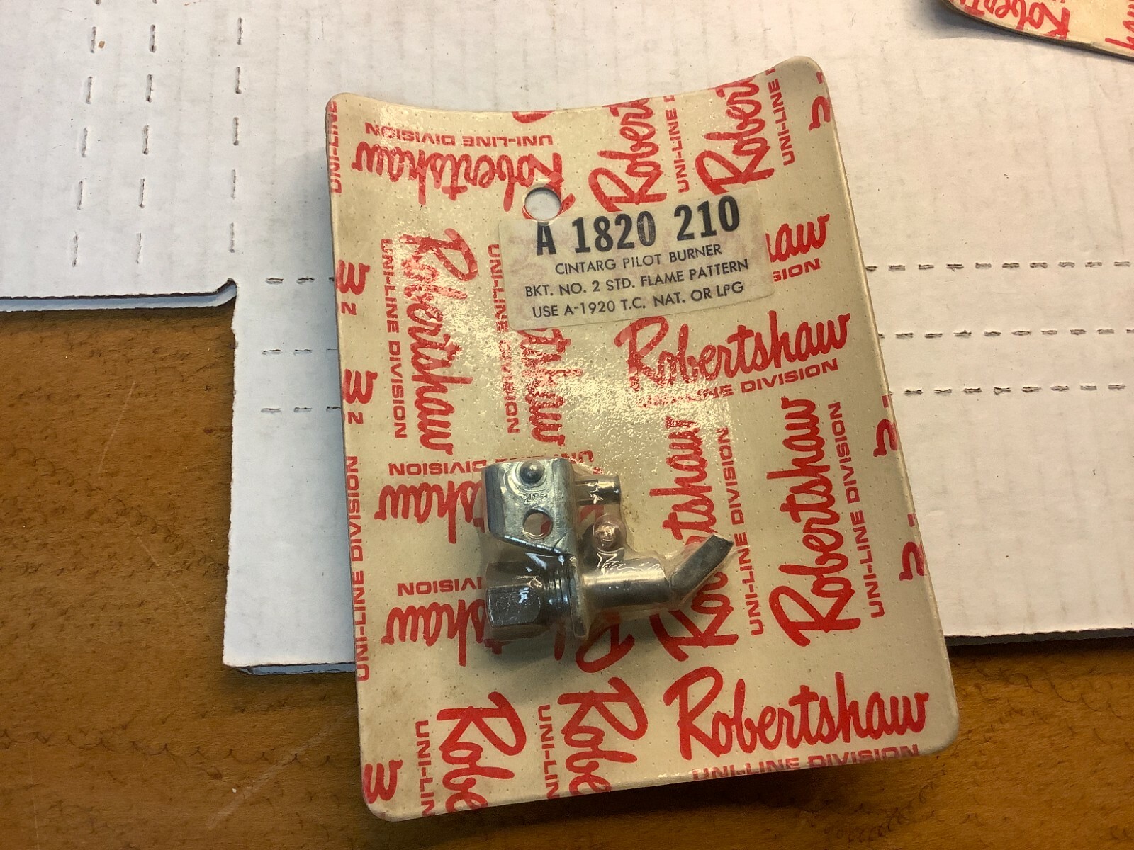 ROBERTSHAW A 1820 210 Cintarg Pilot Burner No. 2 Flame Pattern