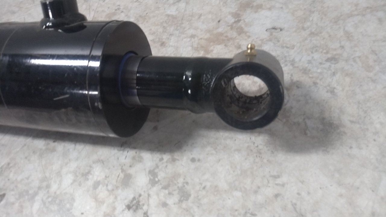 Maxim 288-355 3.5 In Bore Dia 18 In Stroke L Heavy Dty Welded Hydraulic Cylinder