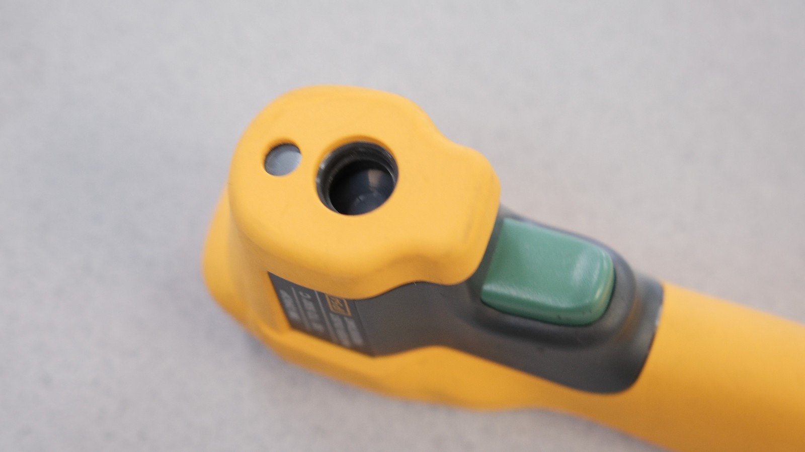 Fluke 62 MAX IR Thermometer 3M Drop -30 To 500C Water/Dust Resistant IP54 Rate