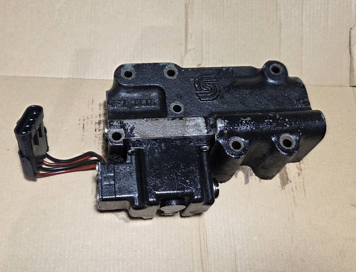 EDC (electrical displacement control) 4510048 KVME11204, for Danfoss Series 42