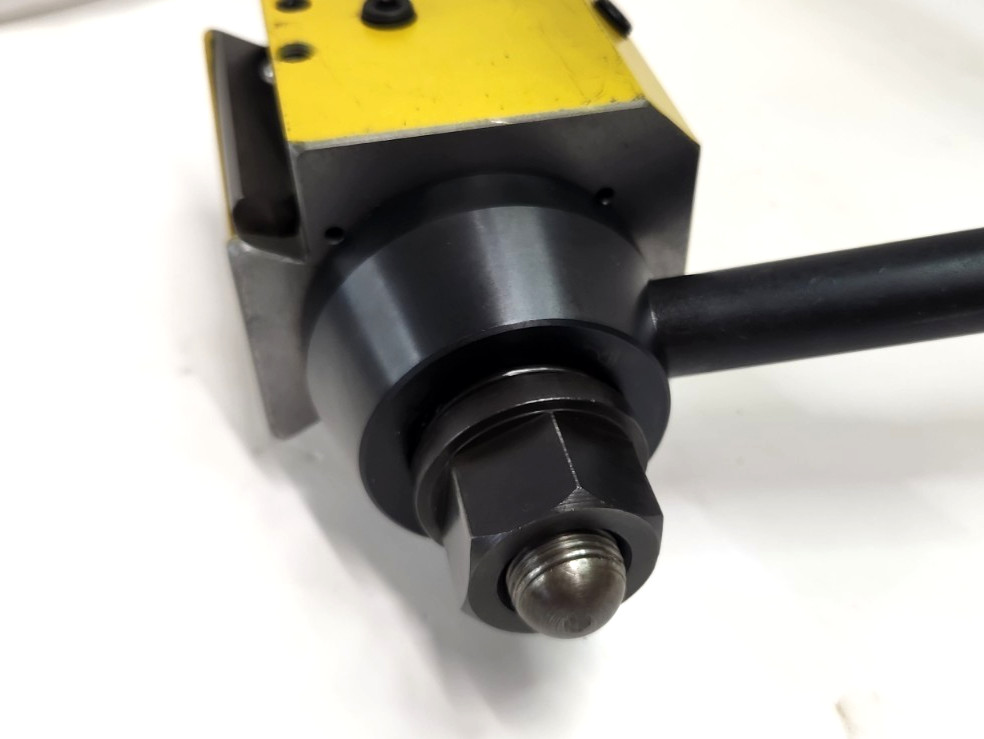 Dorian Victory V35TC Thru-Coolant Quick-Change Toolpost