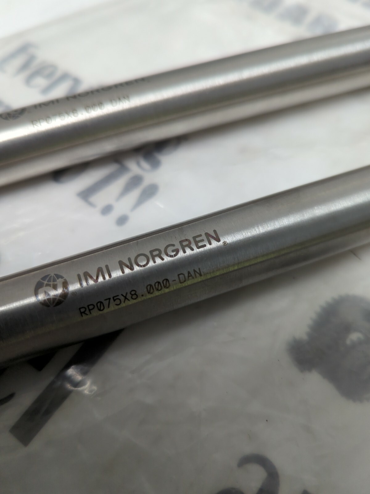 NORGREN,RP075X8.000-DAN,PNEUMATIC CYLINDERS 3/4 IN BORE 8IN STROKE LOT OF 2..NOS