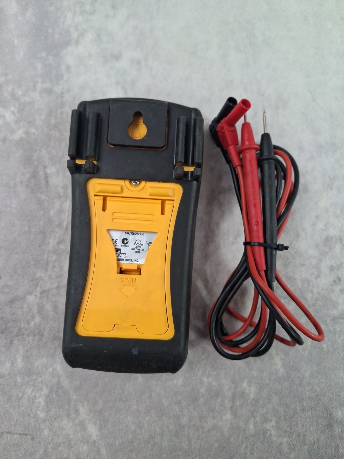 Ideal 61-340 Multimeter Voltmeter Cat III – Handheld – with Probe Test Leads