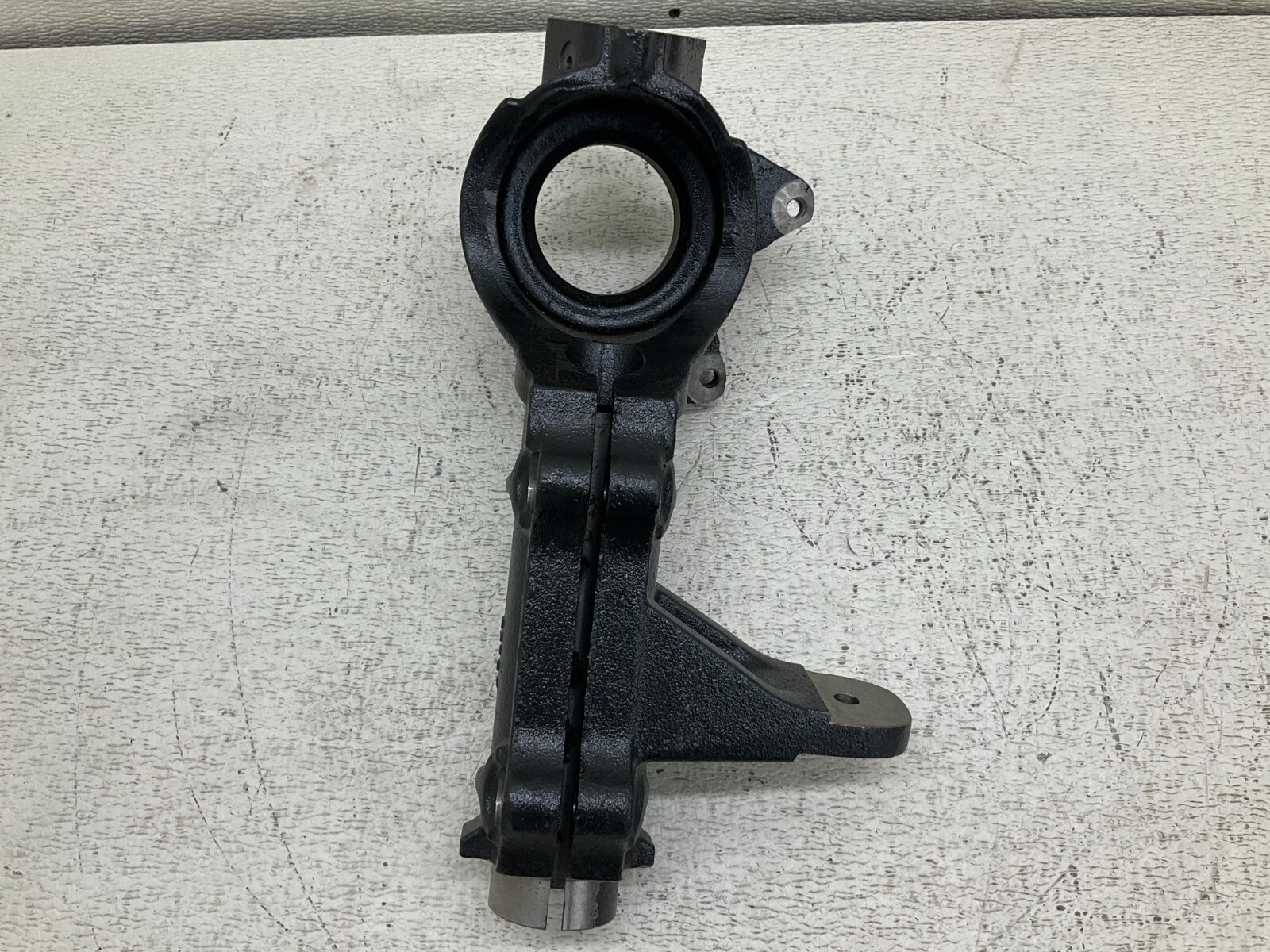 Daedong Kioti U3215-51318 RH Knuckle U321551318 U3215 New (TSC)