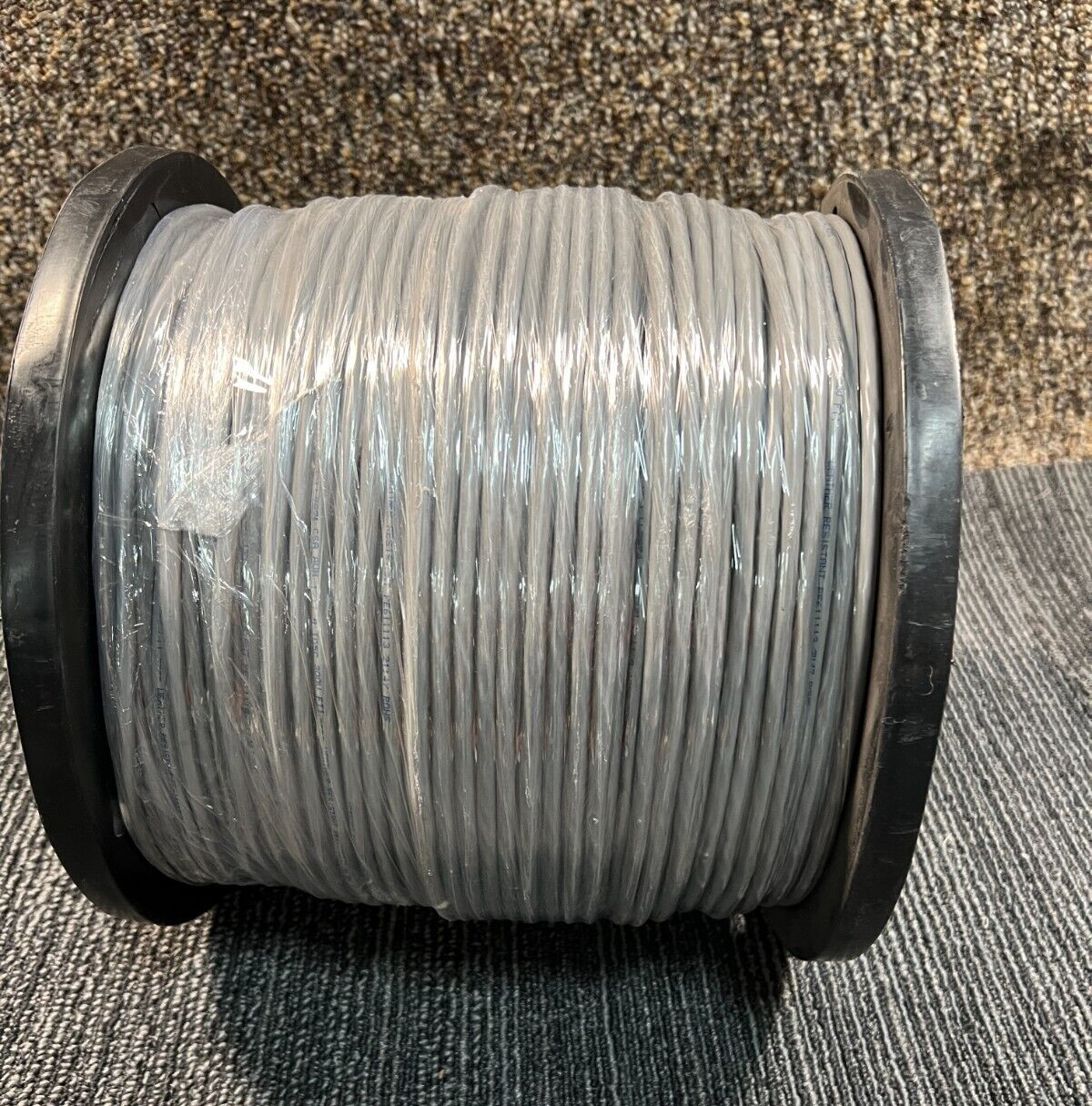 Wire Conductor Unshielded Cable 22 AWG YR55082 008 Gray 1000FT 305 MTR 4