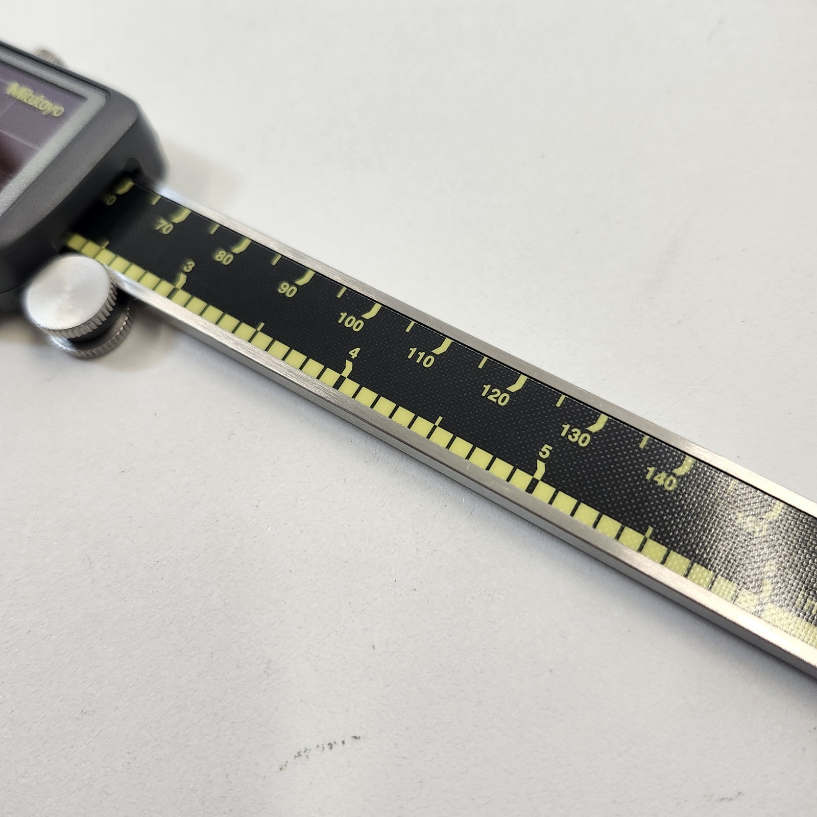 Mitutoyo Absolute Digimatic Caliper 500-474 Solar CD-S6″CT 6 Inch Japan Case