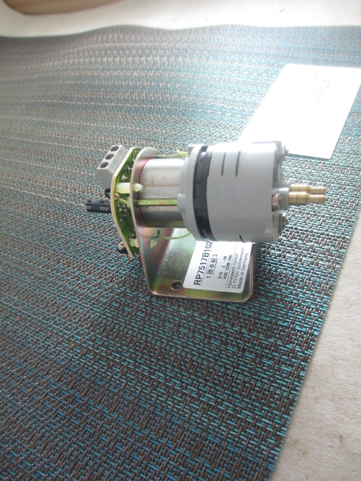Honeywell RP7517B1024 Transducer NEW!