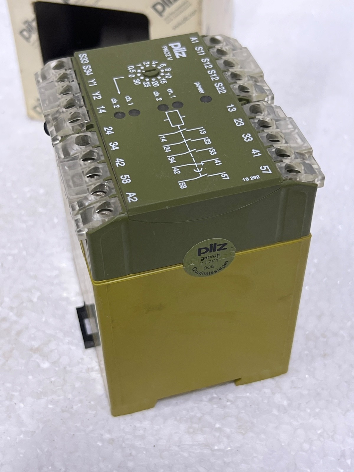 Pilz PNOZ V 30 s 24VDC Safety Relay 474790