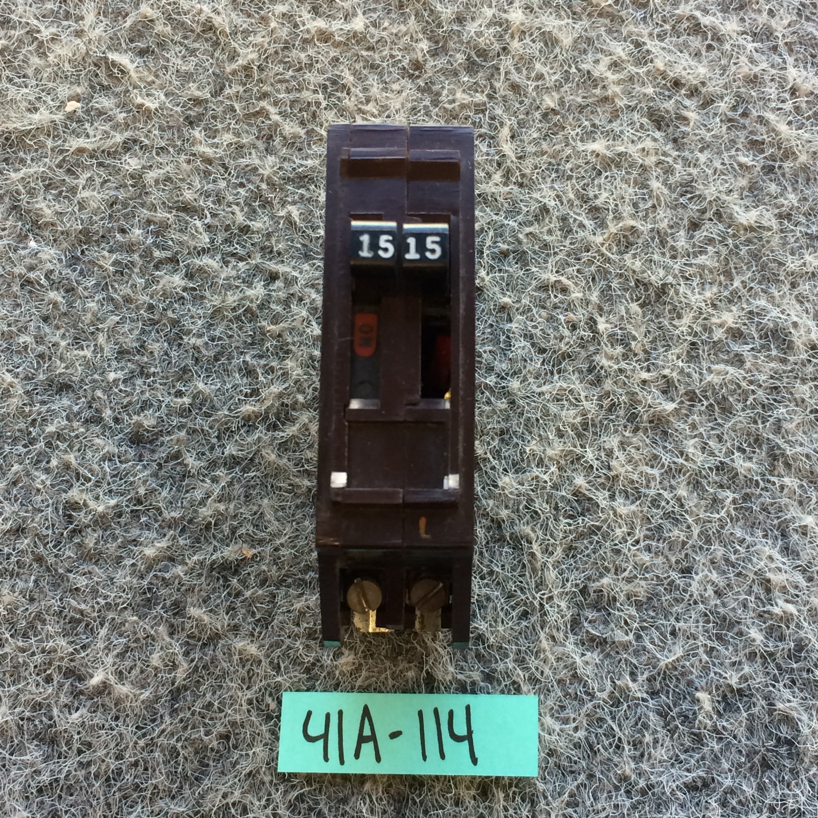 WADSWORTH B1515 A1515 TWIN BREAKER 1-POLE 15A & 1- POLE 15A WA1515 *Flaw*