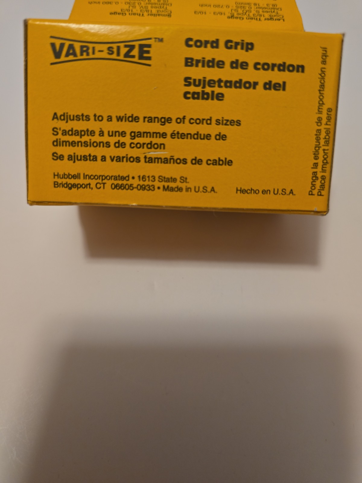 Hubbell HBL5266C Straight Blade Plug 15A 125V Nema 5-15P Insulgrip
