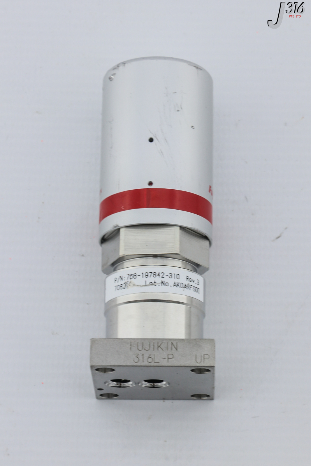 28538 LAM RESEARCH FUJIKIN DIA VLV, N.C., O.P. 0.5-0.6 MPA 766-197842-310